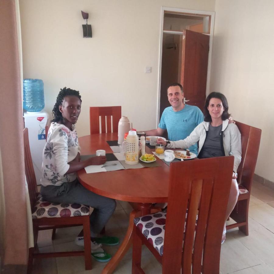 Terminal Homestay Mlolongo Екстер'єр фото